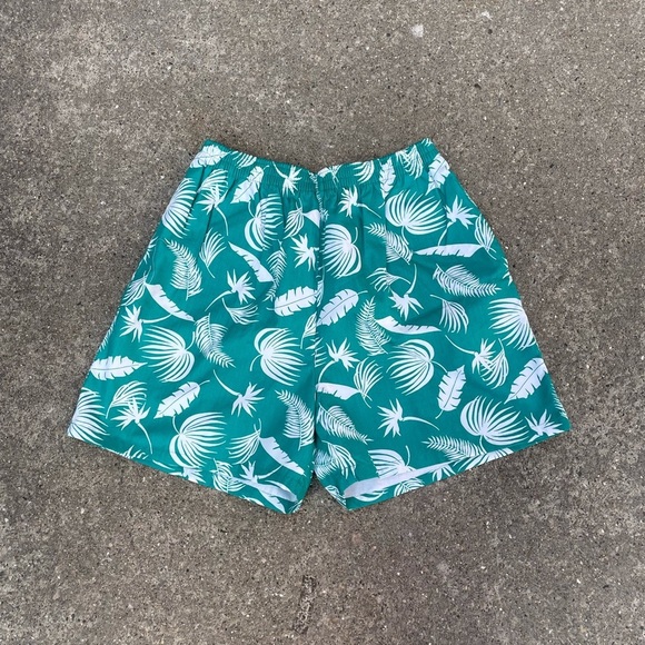 L. L. Bean palm print cotton shorts - Picture 1 of 5